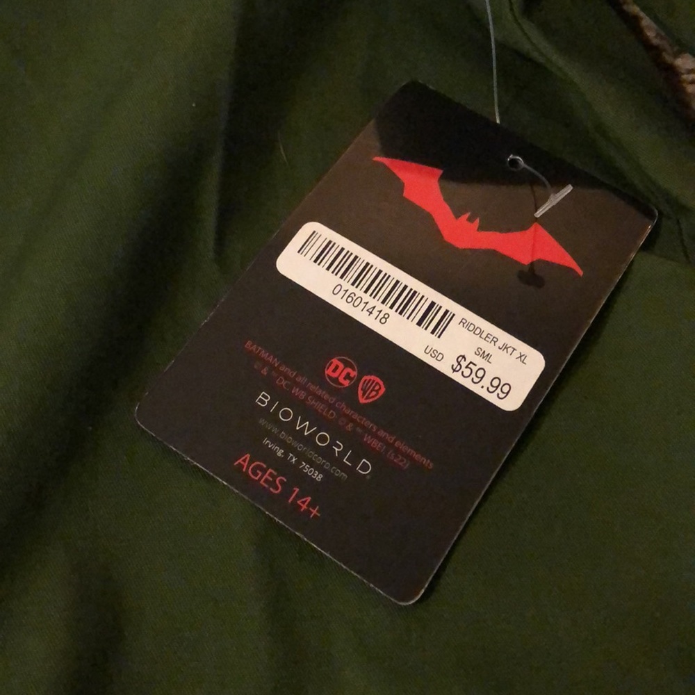 Bioworld Riddler( The Batman)Green Shirt Jacket with Target Design. - Picture 4 of 5